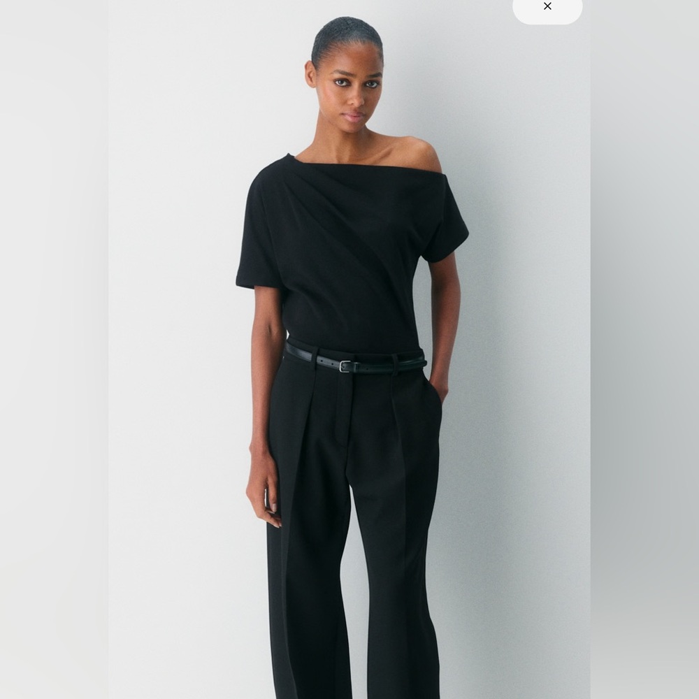 NWT Aritzia Interlock Cotton Script Top